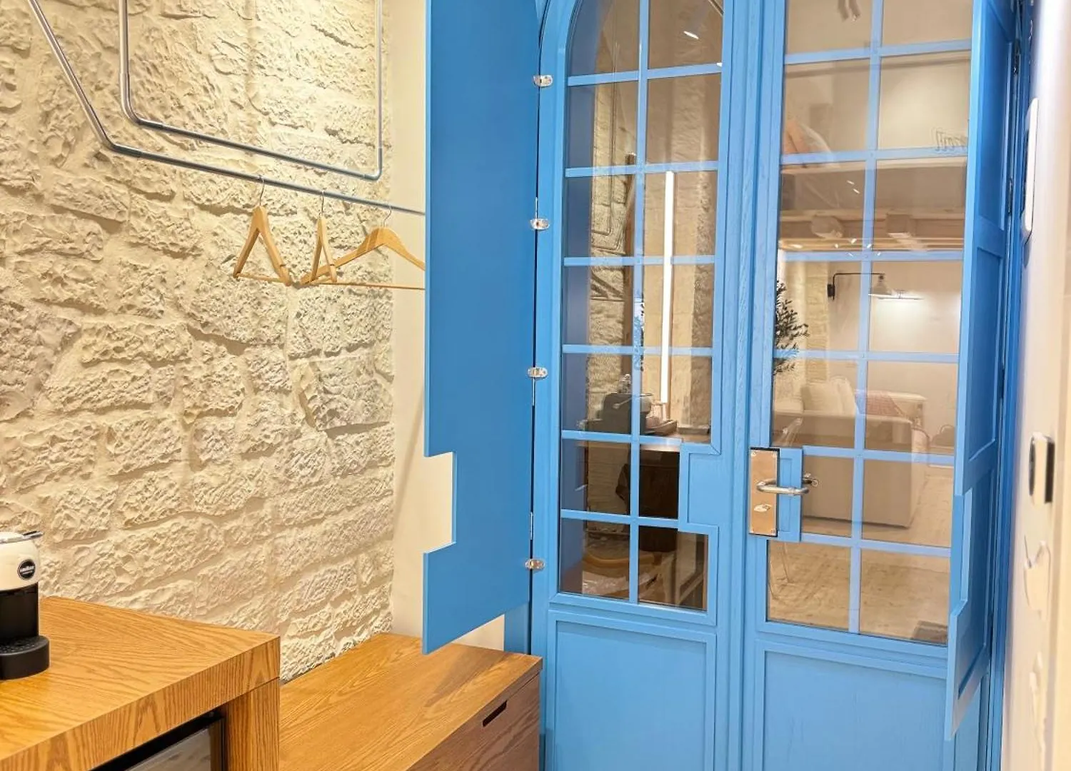 Elpis Guest House Himare 0*,  Albânia