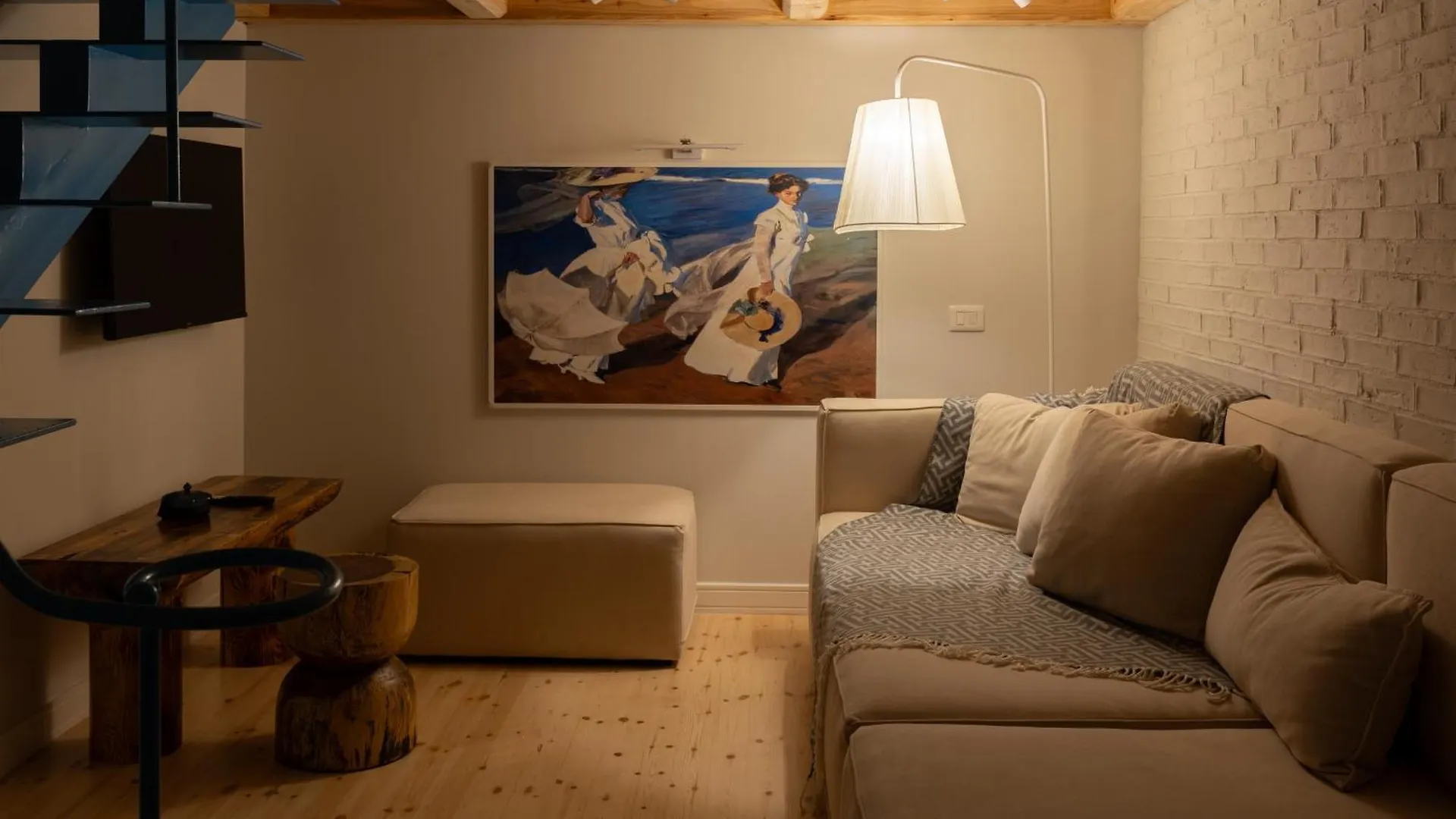 Elpis Guest House Himare