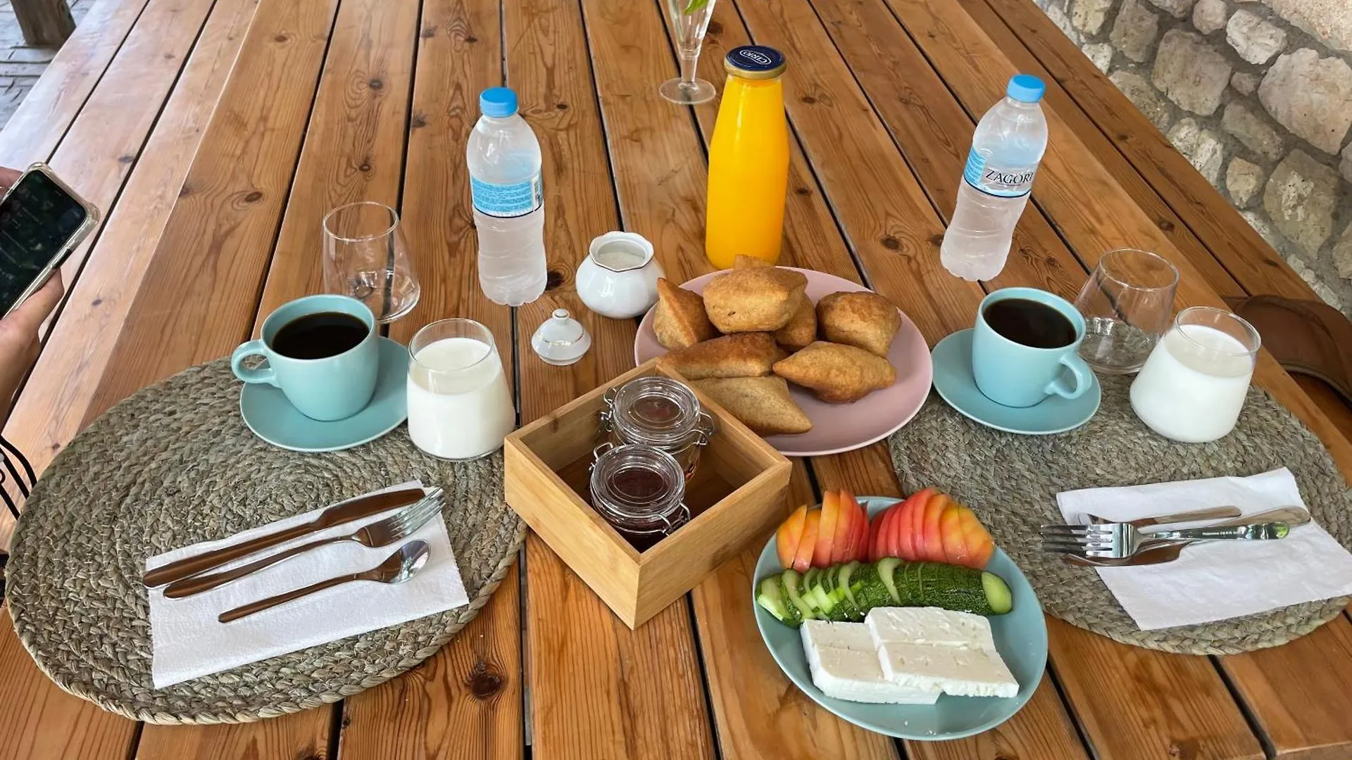 Elpis Guest House Himare 0*,  Albania