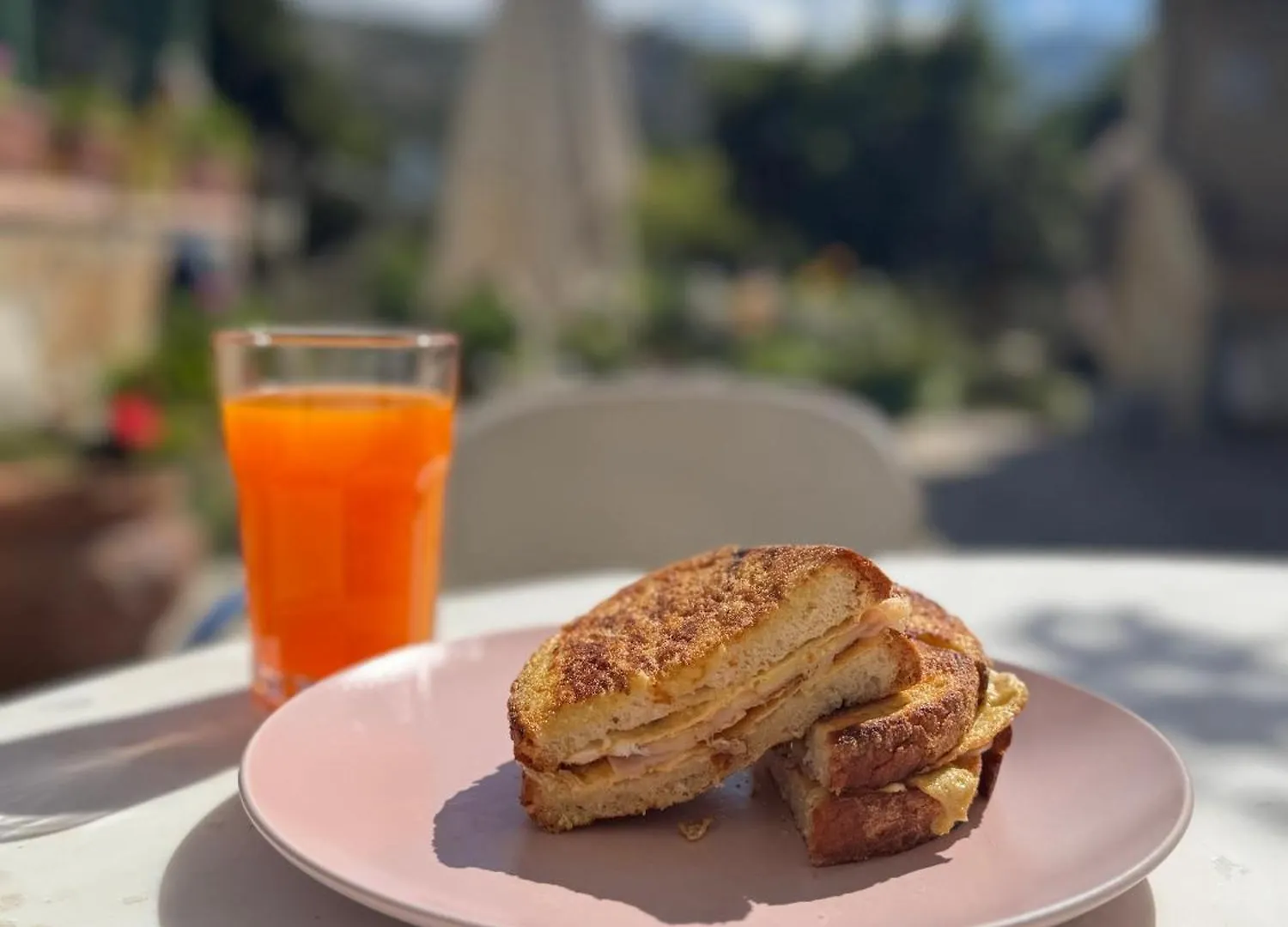 Elpis Guest House Himarë