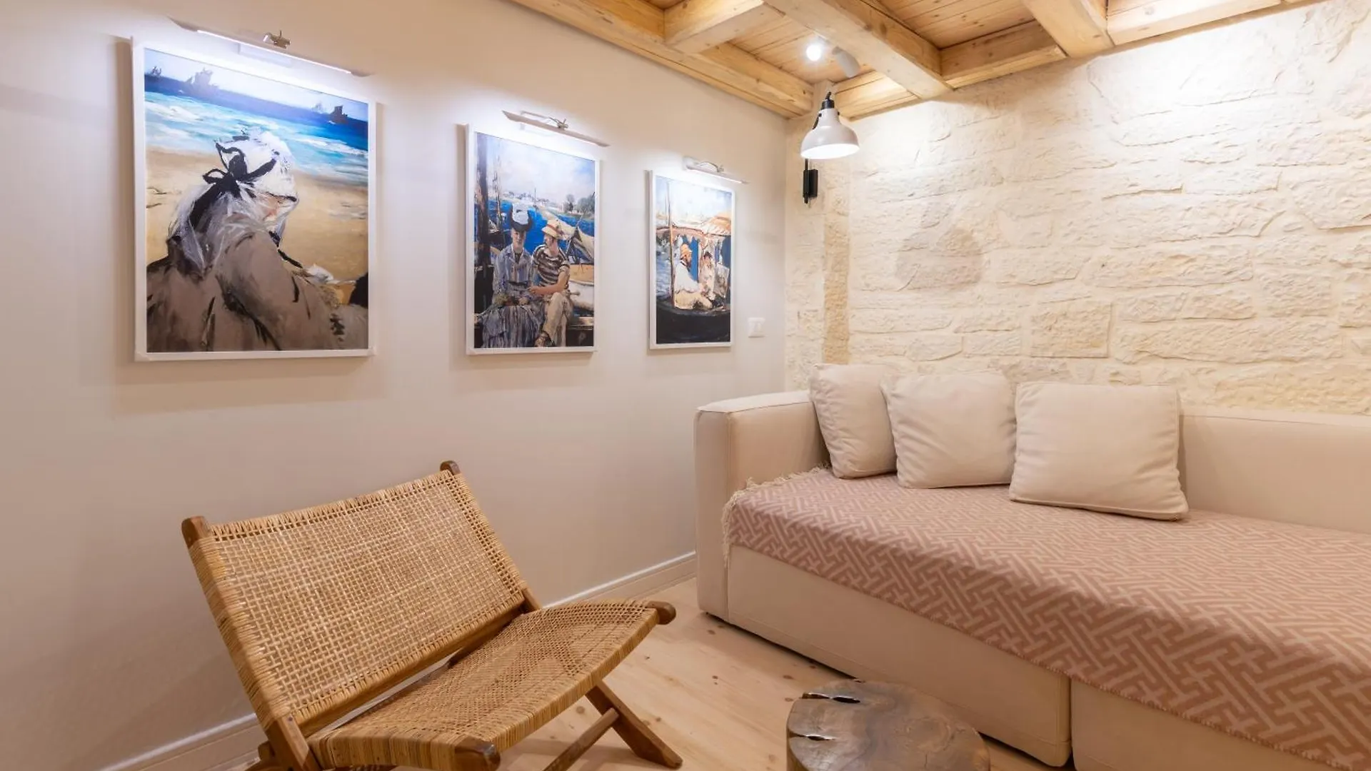 Elpis Guest House Himarë