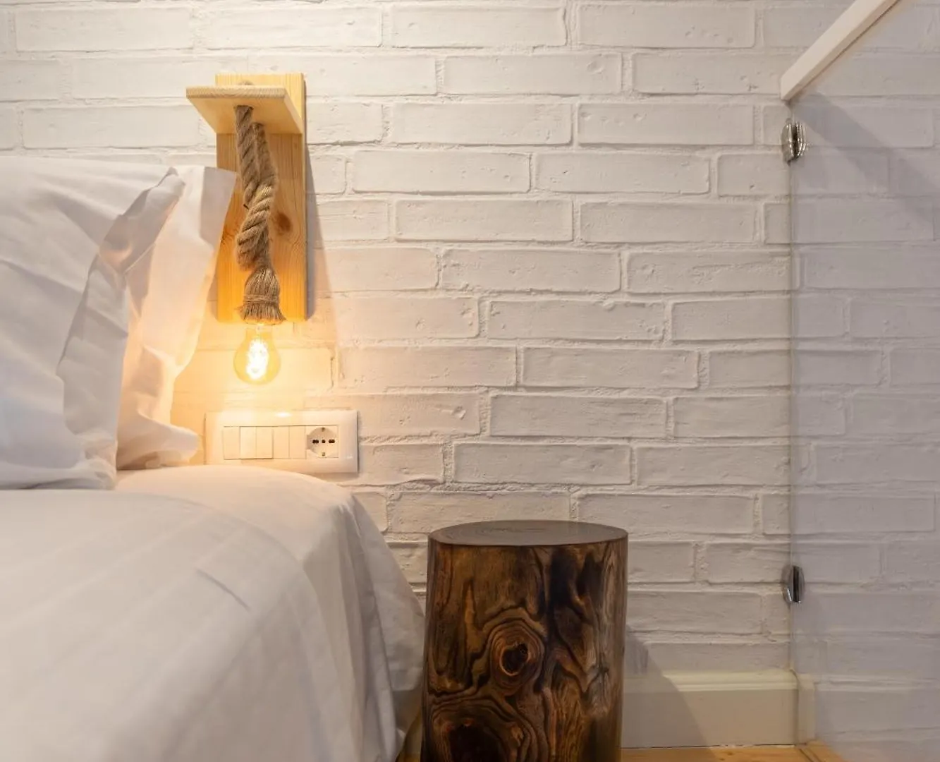 Elpis Guest House Himarë