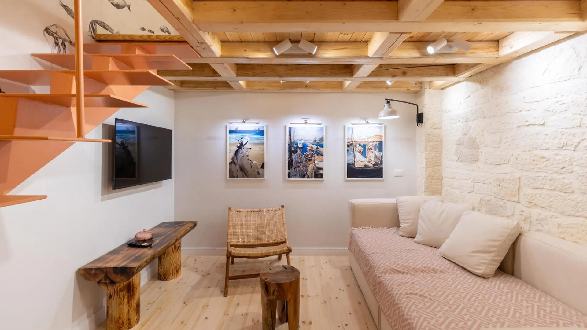Elpis Guest House Himarë